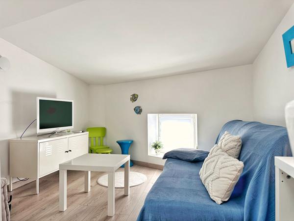 Maison ville  150 M² + appartement t2  48M² à COUDES