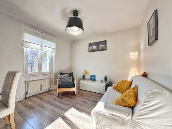 Maison ville  150 M² + appartement t2  48M² à COUDES