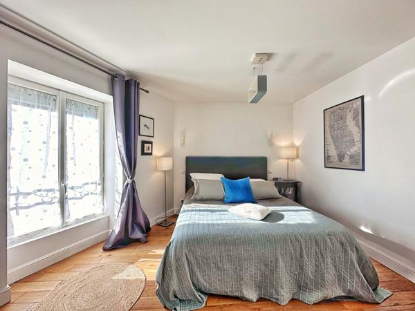 Maison ville  150 M² + appartement t2  48M² à COUDES