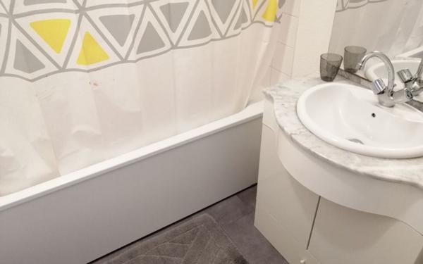 Appartement à louer    1 pièce • 23,13 m2 Saint-Étienne