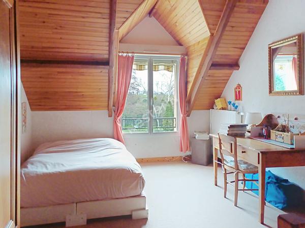 Maison Longuenée en Anjou - 4 chambres - garage - atelier  - grand jardin