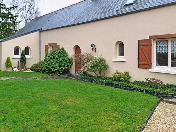 Maison Longuenée en Anjou - 4 chambres - garage - atelier  - grand jardin