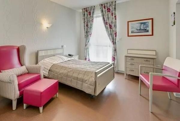 INVESTISSEMENT LOCATIF  PORNIC  Résidence EHPAD Les Ormes  5,86 % de rentabilité