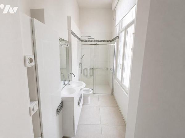 Appartement rue de la Monnaie T6 avec garage et ascenseur 