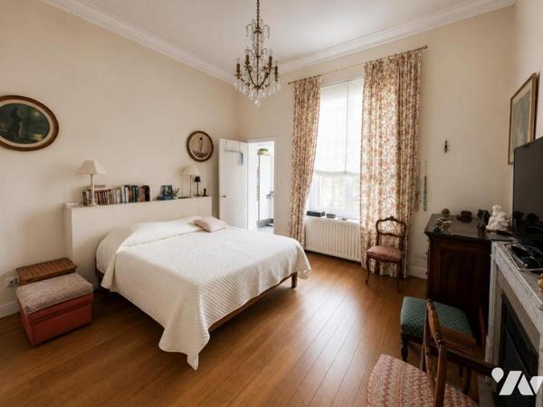 Appartement rue de la Monnaie T6 avec garage et ascenseur 