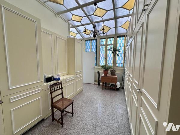 Appartement rue de la Monnaie T6 avec garage et ascenseur 