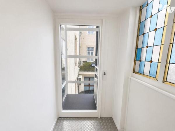 Appartement rue de la Monnaie T6 avec garage et ascenseur 