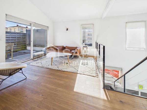 Jolie Maison individuelle, 2 terrasses, 2 chambres.