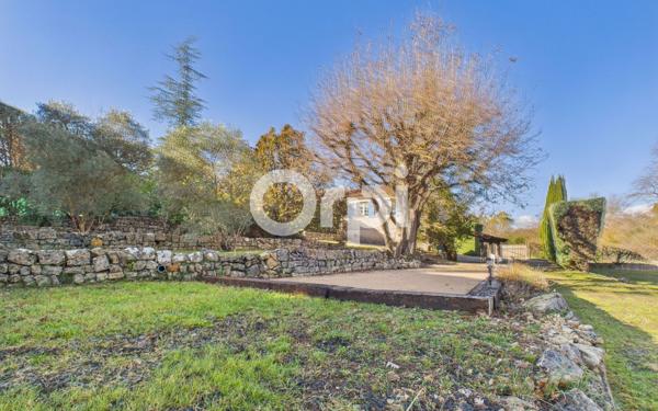 Maison à vendre    4 pièces •  Callian