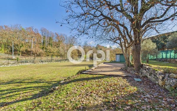 Maison à vendre    4 pièces •  Callian