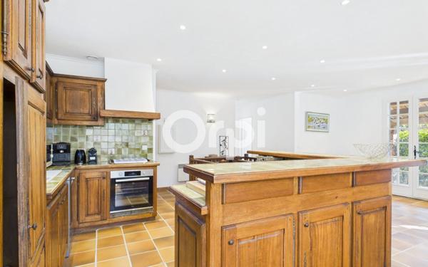 Maison à vendre    4 pièces •  Callian