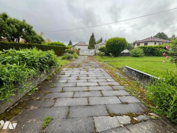 MAISON SUR SOUS-SOL COMPLET