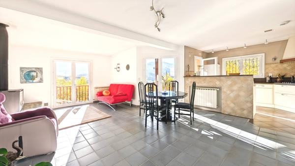 Gréolières (06620) MAISON T5 - 130 m2 - Terrain 4660 m2 - GROELIERES