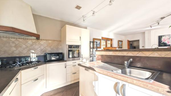 Gréolières (06620) MAISON T5 - 130 m2 - Terrain 4660 m2 - GROELIERES