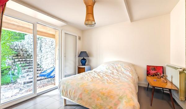 Gréolières (06620) MAISON T5 - 130 m2 - Terrain 4660 m2 - GROELIERES