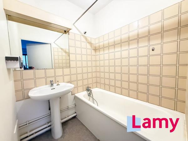 Appartement + stationnement