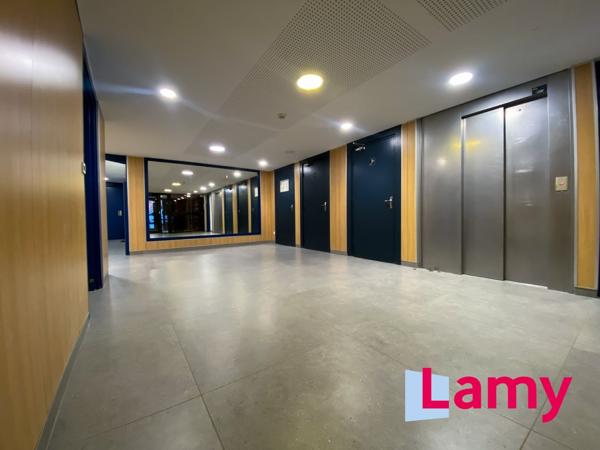 Appartement + stationnement