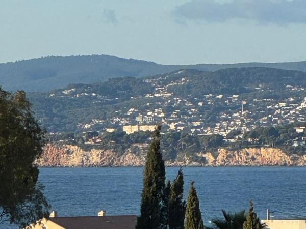 Six-Fours-les-Plages (83140) T2 Parfait état - Pied-à-terre idéal - Le Brusc - Parking privé