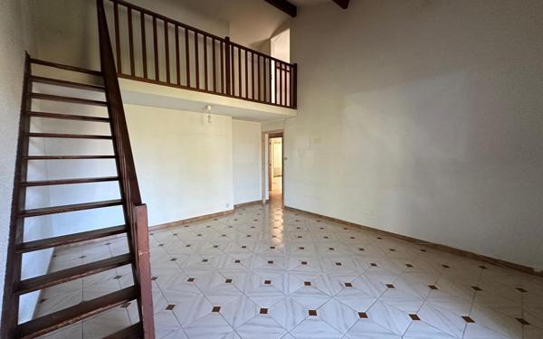 Appartement à vendre    4 pièces • 60 m2 Six-Fours-les-Plages