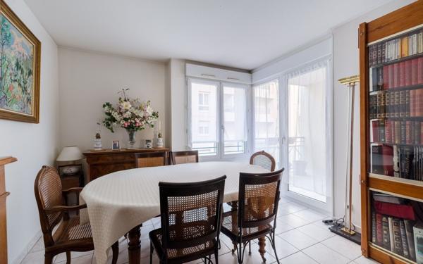 Appartement à vendre    3 pièces • 75 m2 Lyon 3