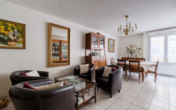Appartement à vendre    3 pièces • 75 m2 Lyon 3