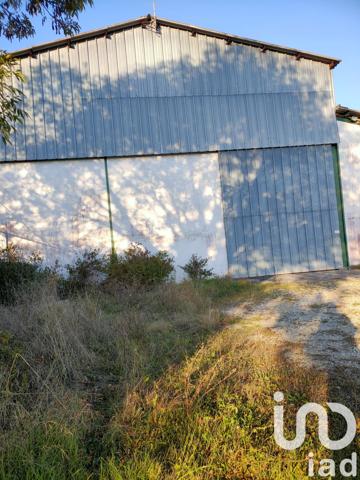 Immeuble à vendre 810 m² Bréville