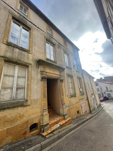 À découvrir : appartement lumineux de 50 m² avec cave et espace extérieur