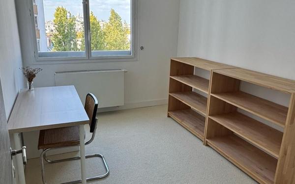 Appartement à louer    5 pièces • 94,13 m2 Paris 19