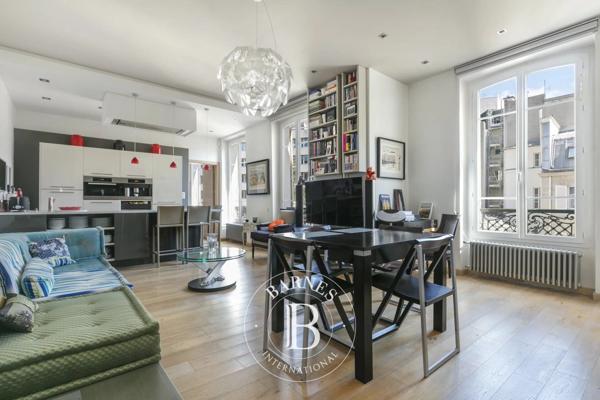 Paris 8ème, Appartement 1 Chambre -  62 m² à vendre