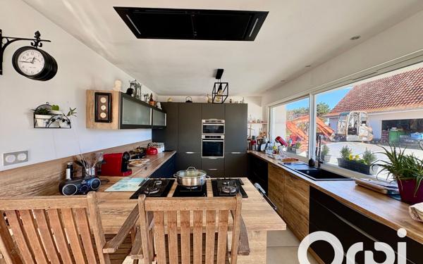 Maison à vendre    4 pièces • 160 m2 Sangatte