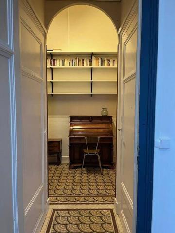 BEL F1 MEUBLÉ - PROXIMITE ECOLE D'ARCHITECTURE