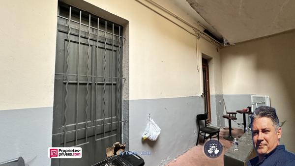 Immeuble Saint Fons appartements et fonds de commerce