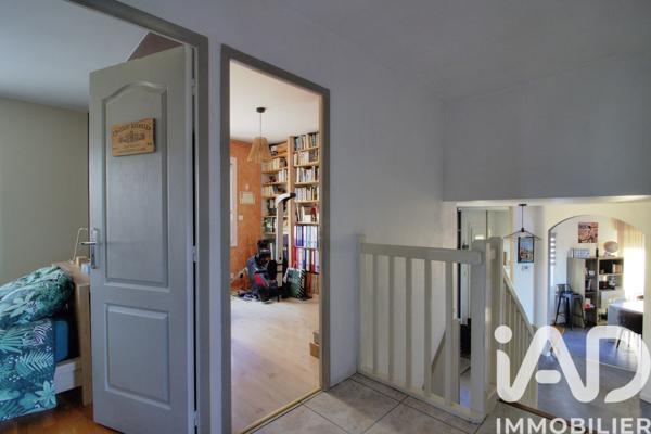 Maison à vendre 5 pièces 131 m² Saint-Loup-Cammas