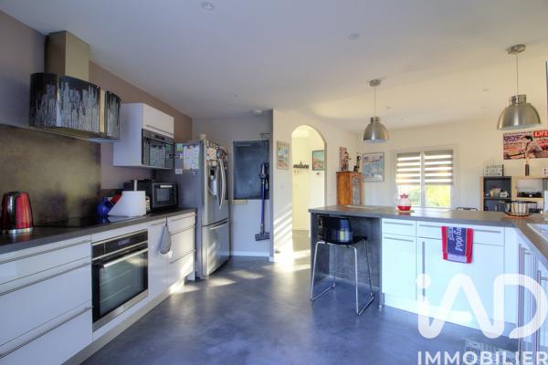 Maison à vendre 5 pièces 131 m² Saint-Loup-Cammas