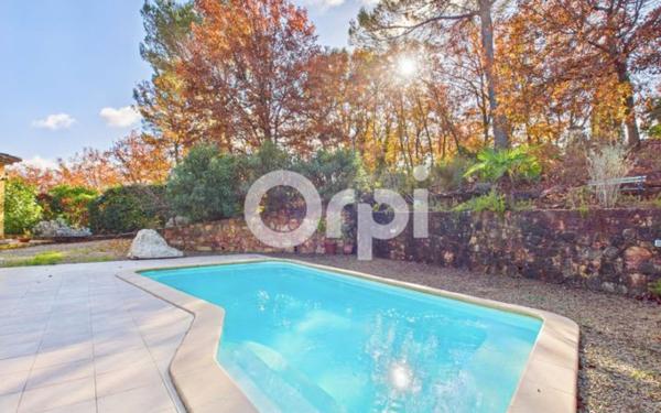 Maison à vendre    7 pièces •  Fayence