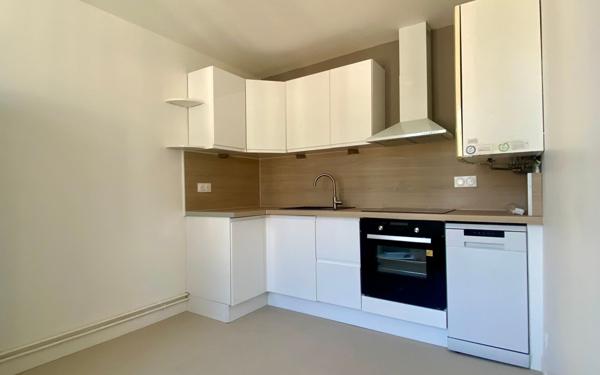 Appartement à louer    3 pièces •  Amiens