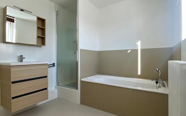 Appartement à louer    3 pièces •  Amiens