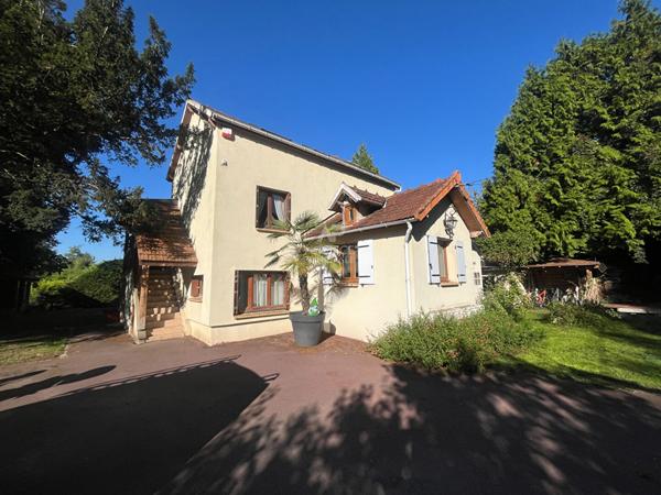 Maison Cergy 5 pièce(s) 148 m2 €539 000 ** - Référence 11079