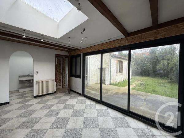 Maison à vendre  4 pièces - 105 m 2   LA ROCHELLE  - 17