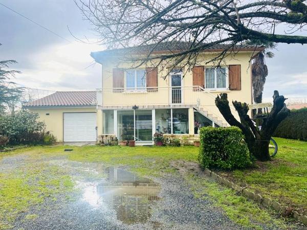 Maison à vendre |  Saint-Aigulin |  6 pièces | 132 m²