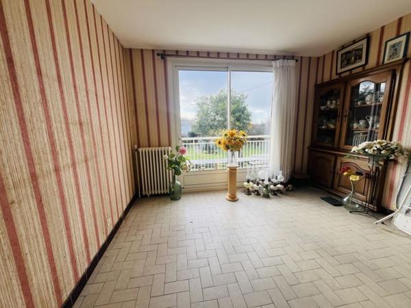 Maison à vendre |  Saint-Aigulin |  6 pièces | 132 m²