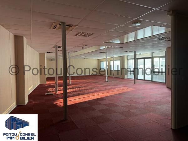 LOCATION LOCAL D’ACTIVITE AVENUE DE LA ROCHELLE BESSINES NIORT 1241m2