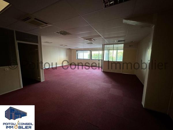 LOCATION LOCAL D’ACTIVITE AVENUE DE LA ROCHELLE BESSINES NIORT 1241m2