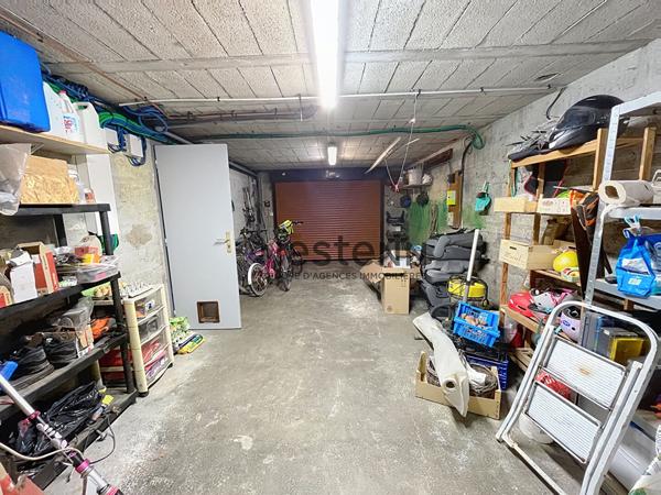 Maison 5 pièces familiale rénovée au calme à THEIX-NOYALO