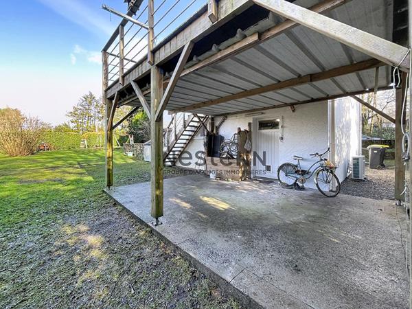 Maison 5 pièces familiale rénovée au calme à THEIX-NOYALO