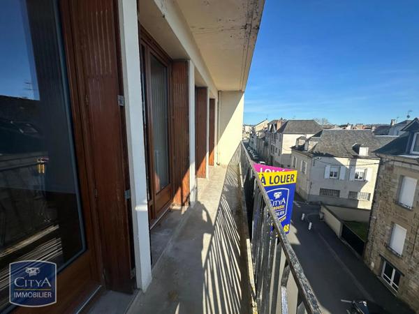 Appartement à louer 3 pièces 74.12m² Brive-la-Gaillarde (19100)