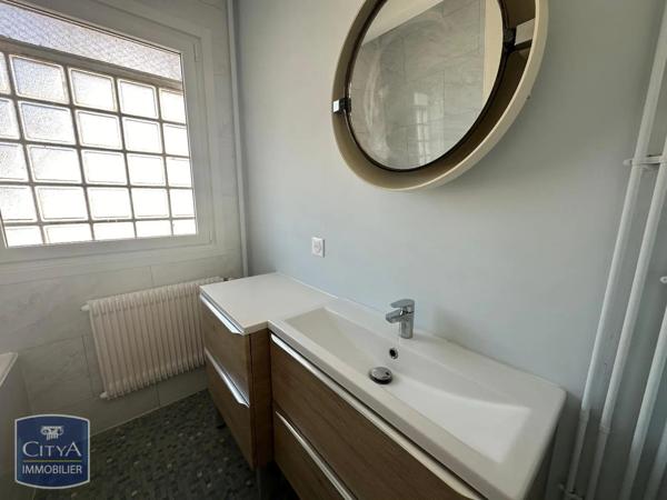 Appartement à louer 3 pièces 74.12m² Brive-la-Gaillarde (19100)