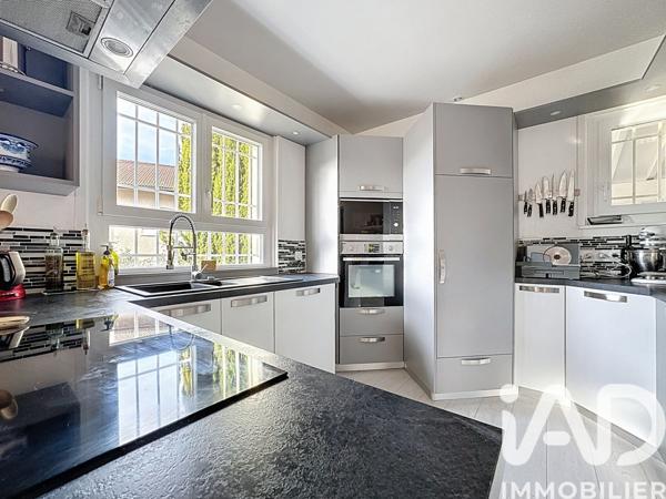 Maison à vendre 6 pièces 209 m² Fillinges