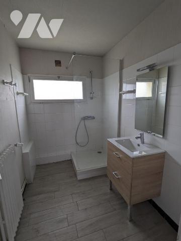 Maison mitoyenne en lotissement