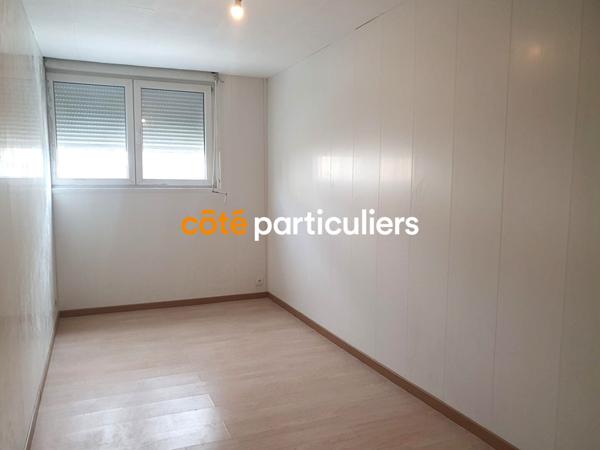 Vente Bureaux82 m² - 4 Pièces - ABLON SUR SEINE (94480)